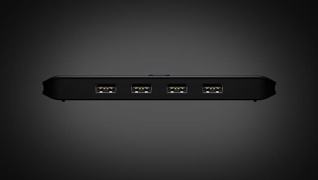 2 x 4 USB 2.0 Sharing Switch