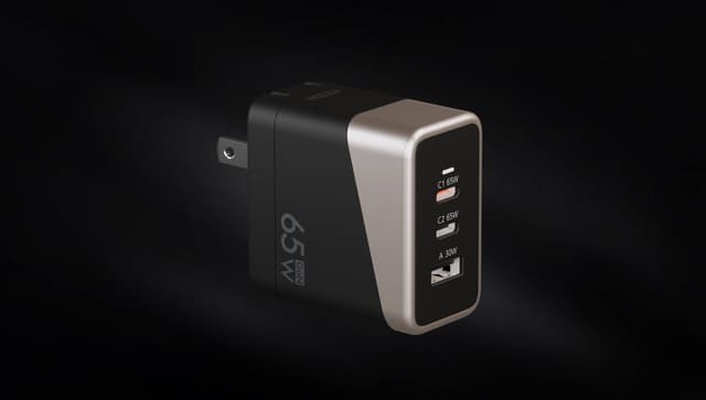 65W 3-Port GaN Charger